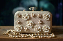 LA FLOR DE PERLA CLUTCH -Trish Scully Dresses Outlet Store 73 1 d7bd6b75 7bc8 4a4a b114 a082dd4d4919